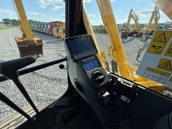 2017 Komatsu PC300, жёлтый, 7700000 рублей - вид 16