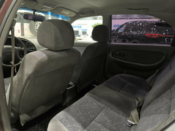 2006 Kia Spectra I Рестайлинг 2, красный, 240000 рублей - вид 11