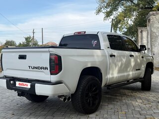 2014 Toyota Tundra CrewMax II Рестайлинг, белый, 4150000 рублей, вид 3