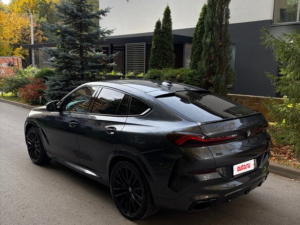 2020 BMW X6 M50d III (G06), серый, 7700000 рублей - вид 3