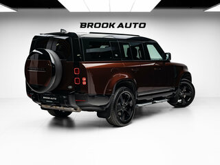 2022 Land Rover Defender 130 II, красный, 12590000 рублей, вид 4