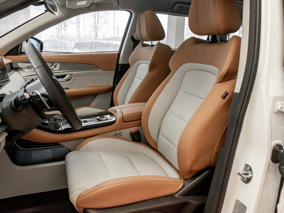 2026 Jetour X70+ I Рестайлинг, белый, 3399000 рублей - вид 28