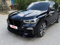 2019 BMW X5 M50d IV (G05/G18), чёрный, 8250000 рублей - вид 2