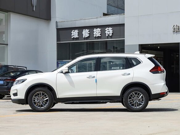 2025 Nissan X-Trail III Рестайлинг 2, белый, 2380000 рублей - вид 8