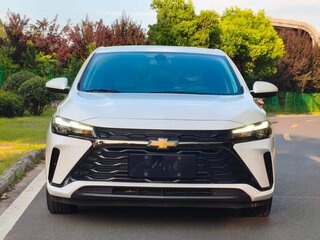 2023 Chevrolet Monza II Рестайлинг, серебристый, 1350000 рублей, вид 2