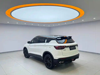 2022 Geely Binyue I Рестайлинг, белый, 1068017 рублей, вид 4