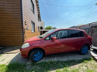 2004 Nissan Tiida I, красный, 300000 рублей, вид 4