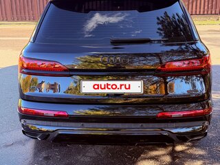 2022 Audi Q7 55 TFSI II (4M) Рестайлинг, чёрный, 7300000 рублей, вид 3