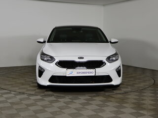 2018 Kia Ceed III, белый, 1569990 рублей, вид 2