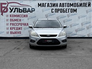 2011 Ford Focus II Рестайлинг, серебристый, 510000 рублей, вид 2