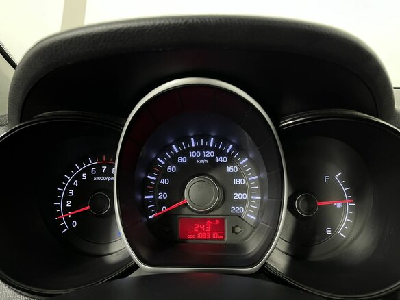 2014 Kia Rio 6-speed III, серый, 844000 рублей - вид 10