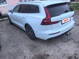 2019 Volvo V60 II, белый, 2250000 рублей, вид 4