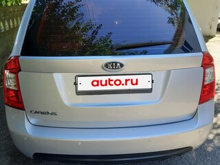 2011 Kia Carens II (UN), серебристый, 820000 рублей, вид 4