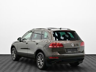 2012 Volkswagen Touareg II, коричневый, 1875000 рублей, вид 2