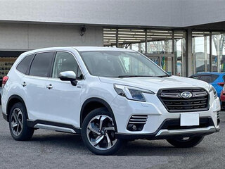 2023 Subaru Forester V Рестайлинг, белый, 2396000 рублей, вид 3