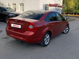 2010 Ford Focus II Рестайлинг, красный, 450000 рублей, вид 5