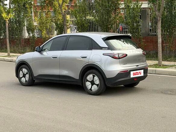 2025 Geely EX2, серебристый, 1210750 рублей - вид 5