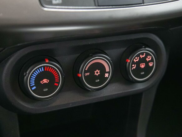 2013 Mitsubishi Lancer X Рестайлинг, серебристый, 990000 рублей - вид 15