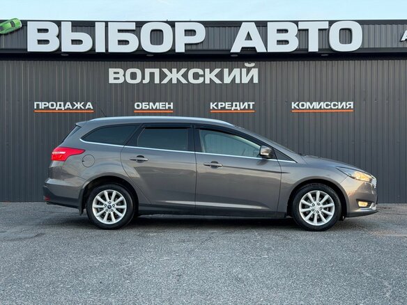 2017 Ford Focus III Рестайлинг, коричневый, 1350000 рублей - вид 2