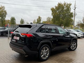 2020 Toyota RAV4 V (XA50), чёрный, 3799000 рублей, вид 4