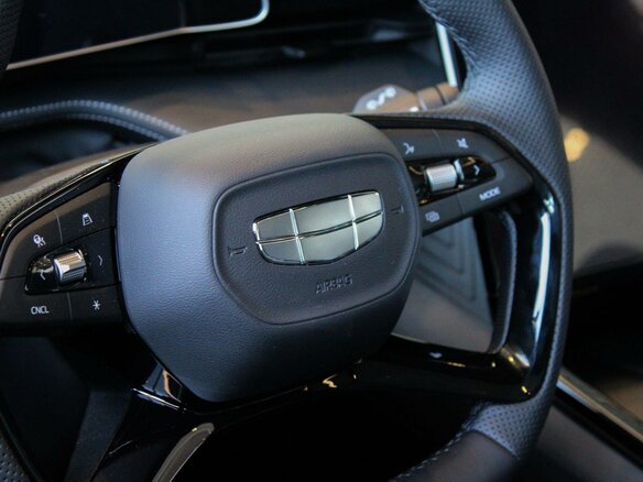 2026 Geely Cityray, серебристый, 3172990 рублей - вид 5