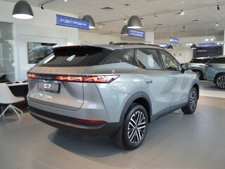 2026 Omoda C7, серебристый, 3099000 рублей, вид 4