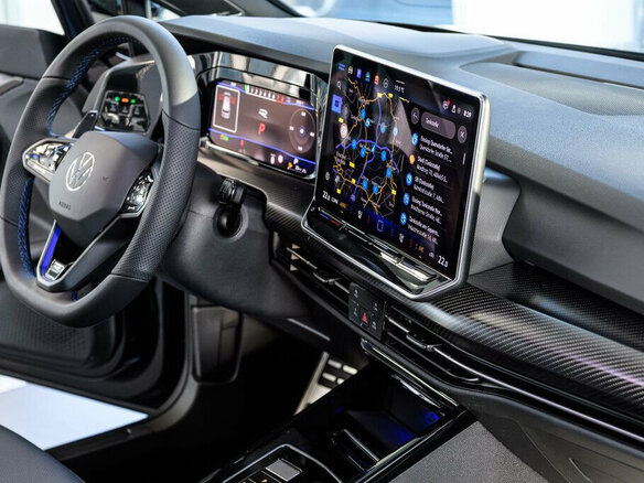 2026 Volkswagen Golf R VIII Рестайлинг, чёрный, 7289000 рублей - вид 11