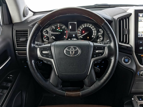 2016 Toyota Land Cruiser 200 Series Рестайлинг 2, белый - вид 22