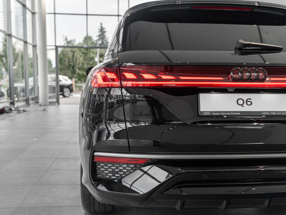 2026 Audi Q6 40 TFSI, чёрный - вид 17