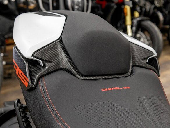 2026 Ducati Diavel V4, белый, 4290000 рублей - вид 12