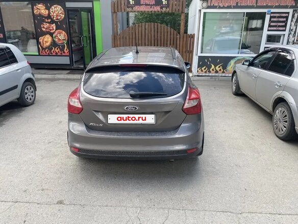 2012 Ford Focus III, коричневый, 600000 рублей - вид 3