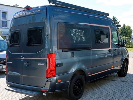 2023 Mercedes-Benz Sprinter, серебристый, 9800000 рублей, вид 3
