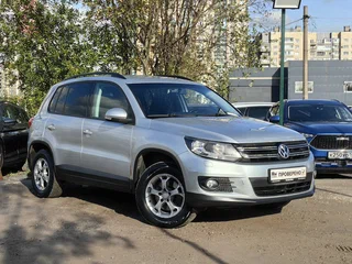 2012 Volkswagen Tiguan I Рестайлинг, серебристый, 729000 рублей, вид 3
