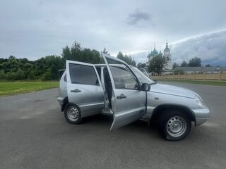 2009 Chevrolet Niva I, серый, 340000 рублей, вид 3