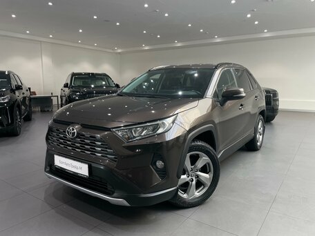 Toyota RAV4 V (XA50)