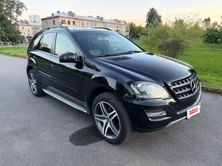 2010 Mercedes-Benz M-Класс 350 II (W164) Рестайлинг, чёрный, 1670000 рублей, вид 2