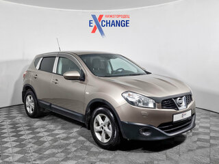 2013 Nissan Qashqai I Рестайлинг, коричневый, 777000 рублей, вид 3