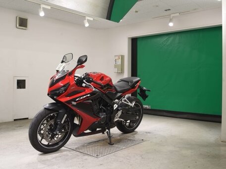 2023 Honda CBR 650R, красный, 683000 рублей, вид 4