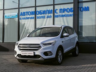 2017 Ford Kuga II Рестайлинг, белый, 1645000 рублей, вид 1