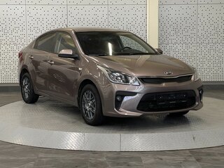 2019 Kia Rio IV, коричневый, 800000 рублей, вид 1