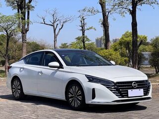 2022 Nissan Altima VI (L34), белый, 1847007 рублей, вид 3