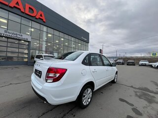 2026 Lada (ВАЗ) Granta I Рестайлинг, белый, 1101000 рублей, вид 2