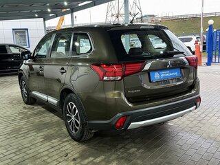 2015 Mitsubishi Outlander III Рестайлинг 2, коричневый, 1649000 рублей, вид 3