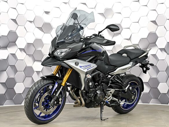 2019 Yamaha MT-09 Tracer (FJ-09), чёрный, 1099000 рублей - вид 1