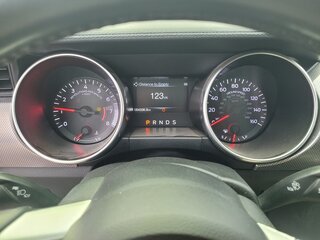 2018 Ford Mustang VI Рестайлинг, белый, 2390000 рублей, вид 4