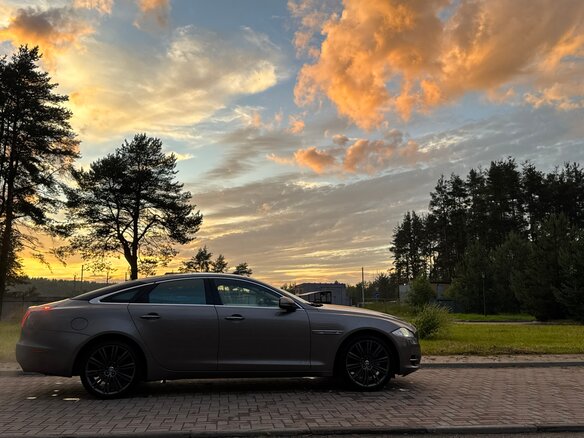 2011 Jaguar XJ IV (X351), серый, 1500000 рублей - вид 3