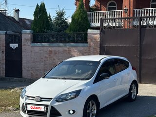 2012 Ford Focus III, белый, 770000 рублей, вид 3