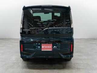 2017 Honda Stepwgn Spada V Рестайлинг, зелёный, 2400000 рублей, вид 3