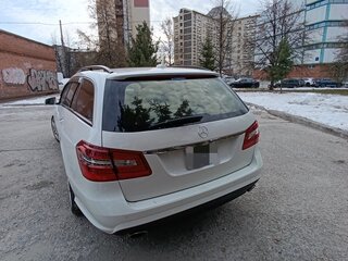2010 Mercedes-Benz E-Класс 250 5G-Tronic IV (W212, S212, C207), белый, 1590000 рублей, вид 4