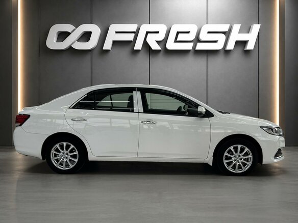 2019 Toyota Allion II Рестайлинг 2, белый, 1649000 рублей - вид 4